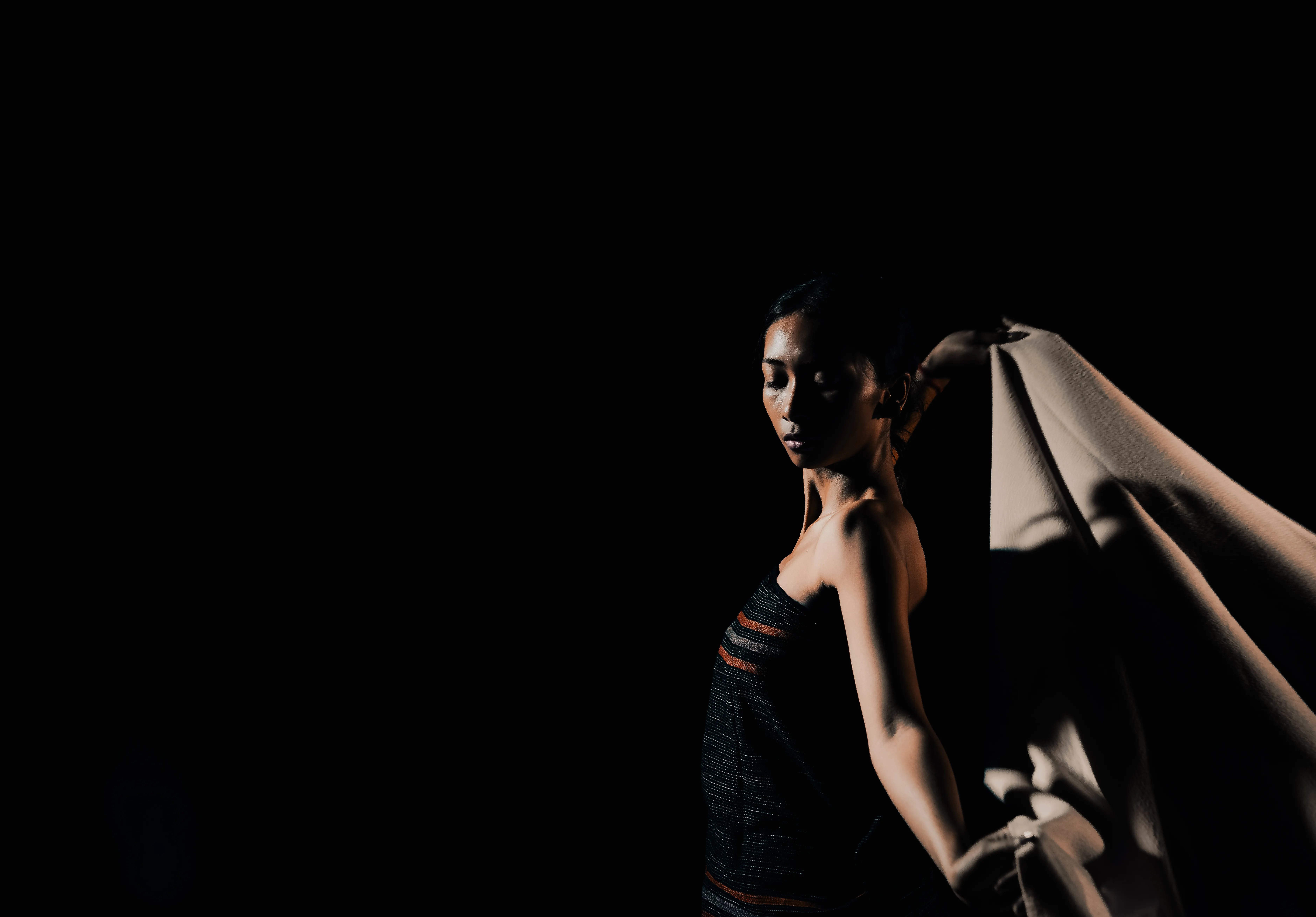 _EC12458_thedancer